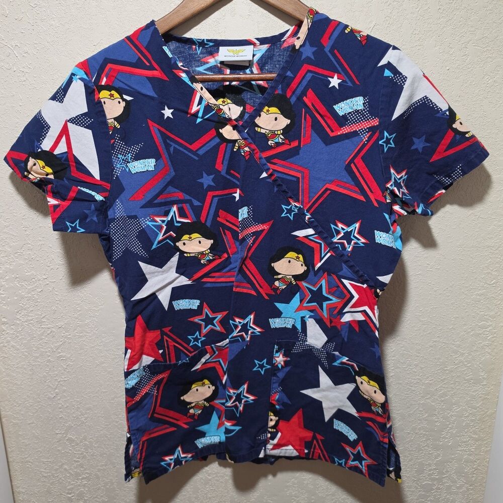 Wonder Woman Scrubs Scrub Top Cartoon DC Comics Superhero Size Small